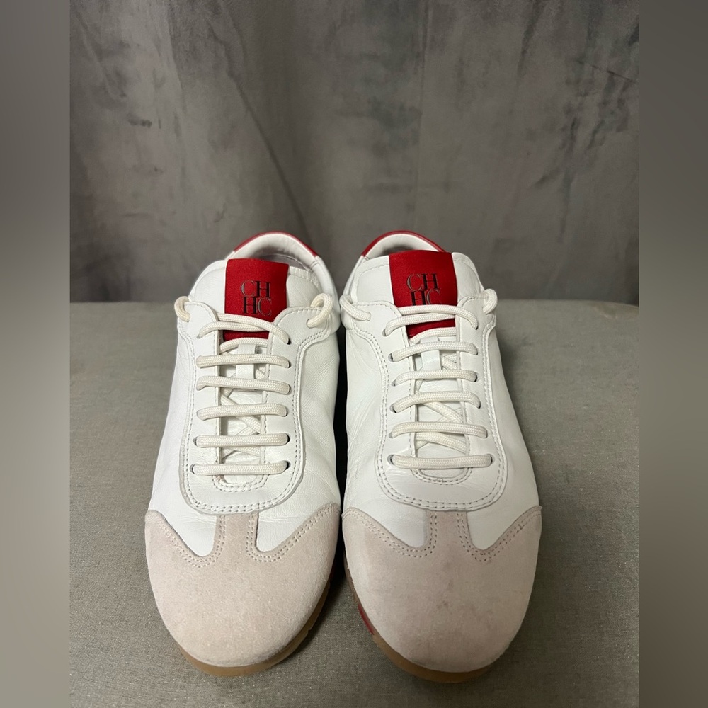 CH Carolian Herrera White and Red classic trainers